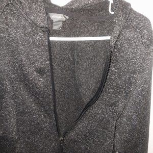 EDDIE BAUER ZIP UP SWEATER